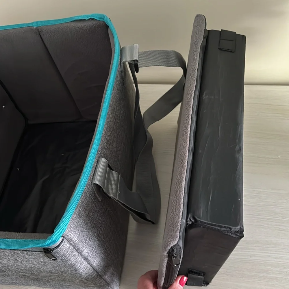 Petsfit Dog Carrier/Car Seat Booster Seat for Travel VGUC